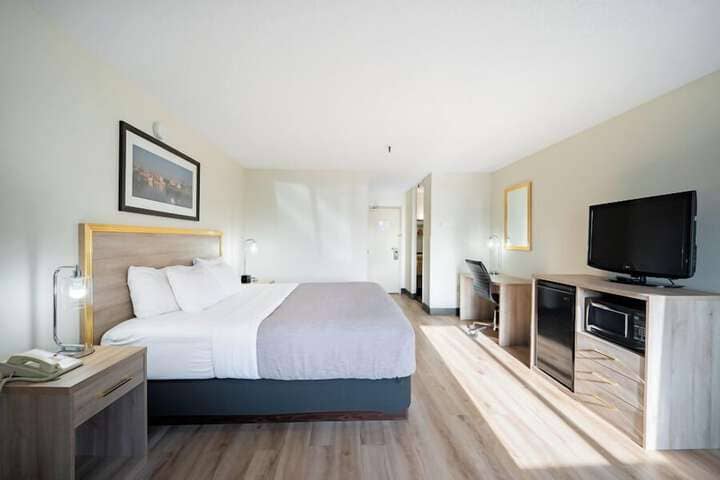 Room 10 of 50