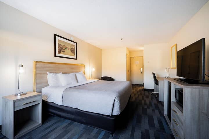Room 19 of 50